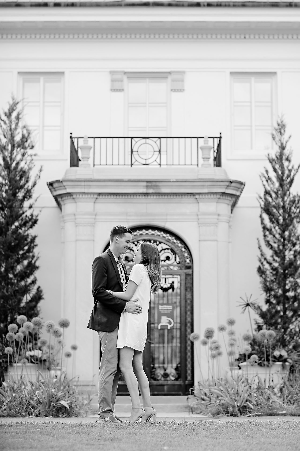 Erin Grant Indianpolis Museum of Art Newfields Engagement Session 110