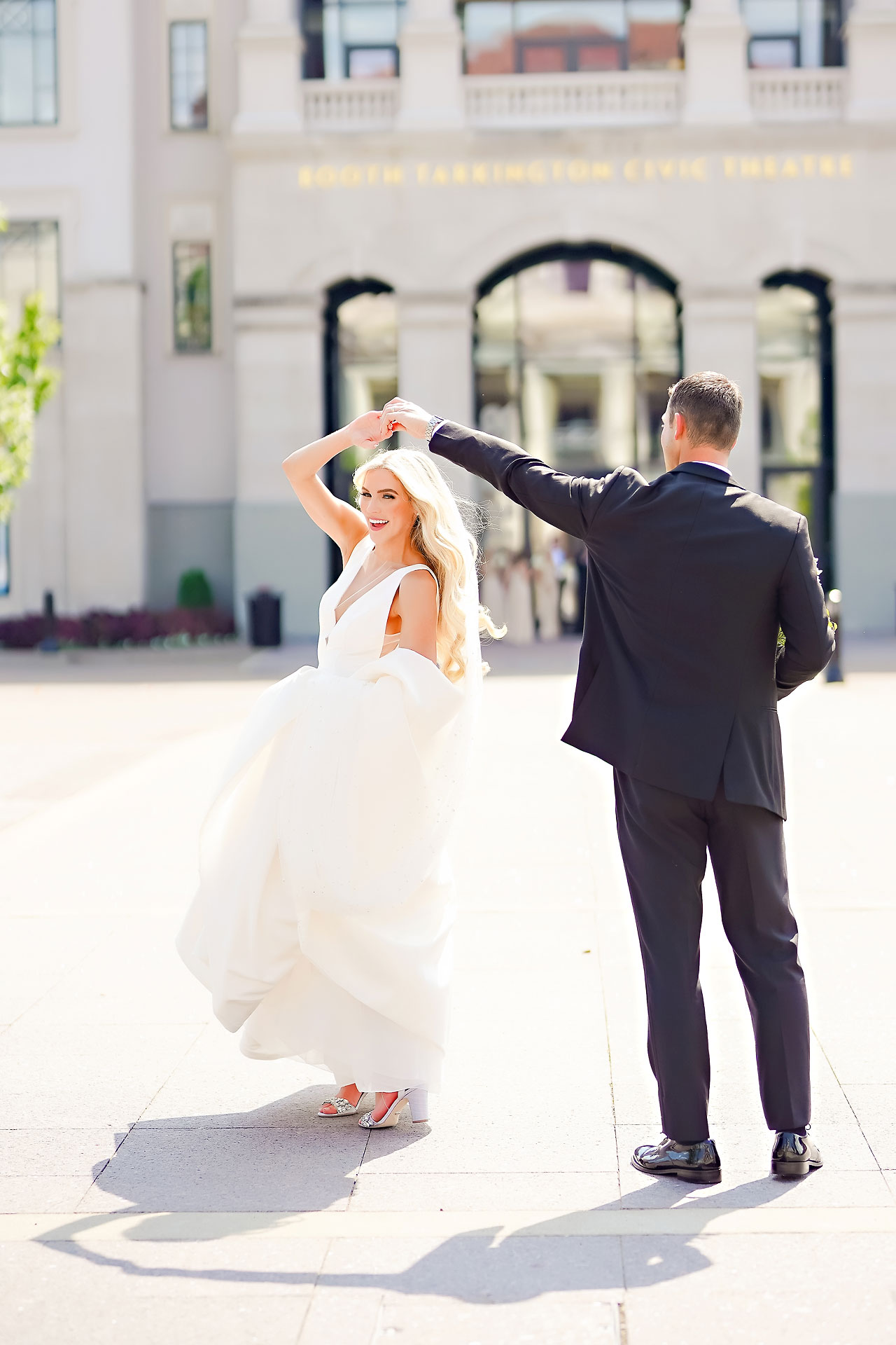 Heather Phil Second Presbyterian Scottish Rite Cathedral Indianapolis Wedding 146
