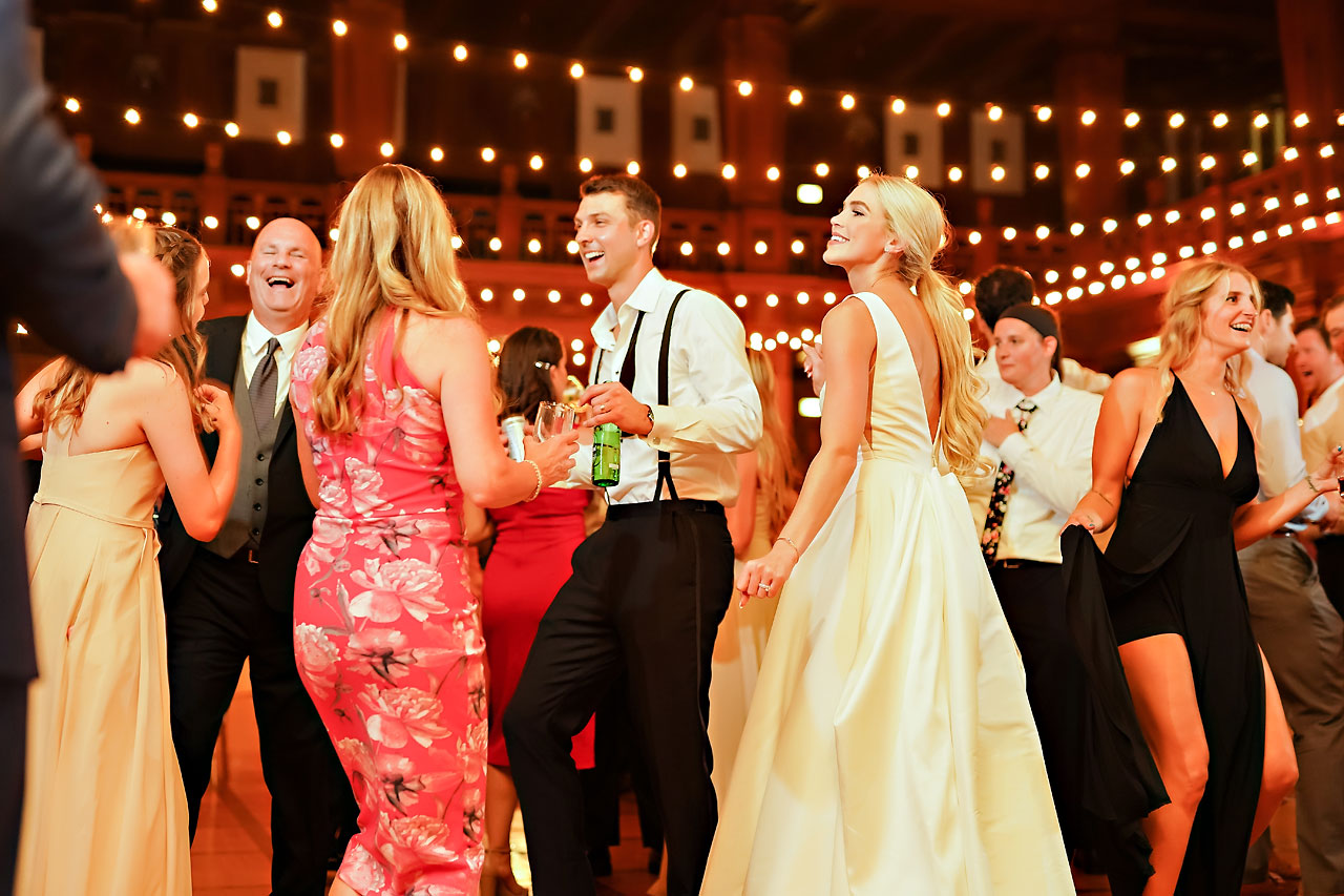 Heather Phil Second Presbyterian Scottish Rite Cathedral Indianapolis Wedding 354