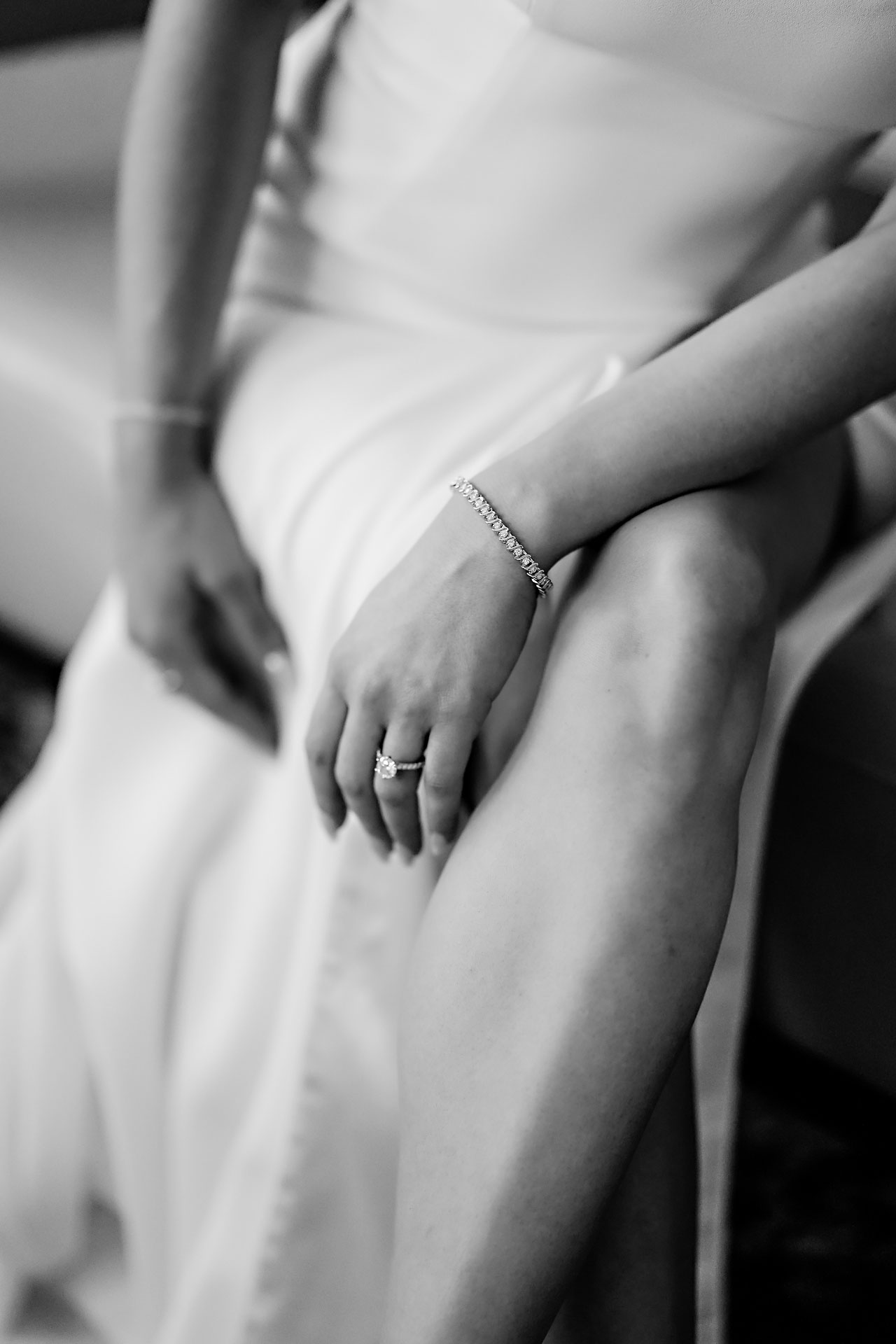 Lauren Colin Crowne Plaza Union Station Grand Hall Indianapolis Wedding 055