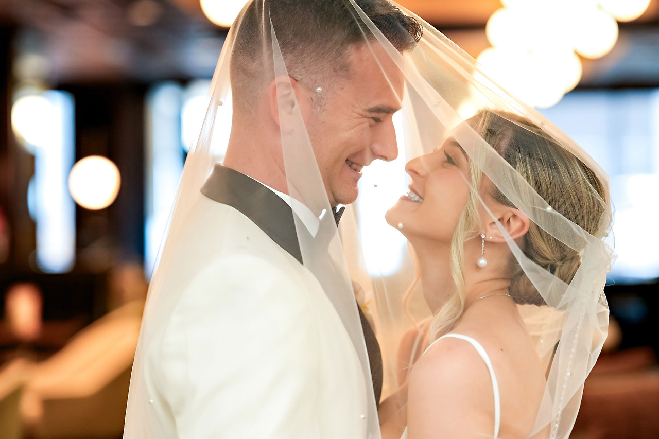 Lauren Colin Crowne Plaza Union Station Grand Hall Indianapolis Wedding 095