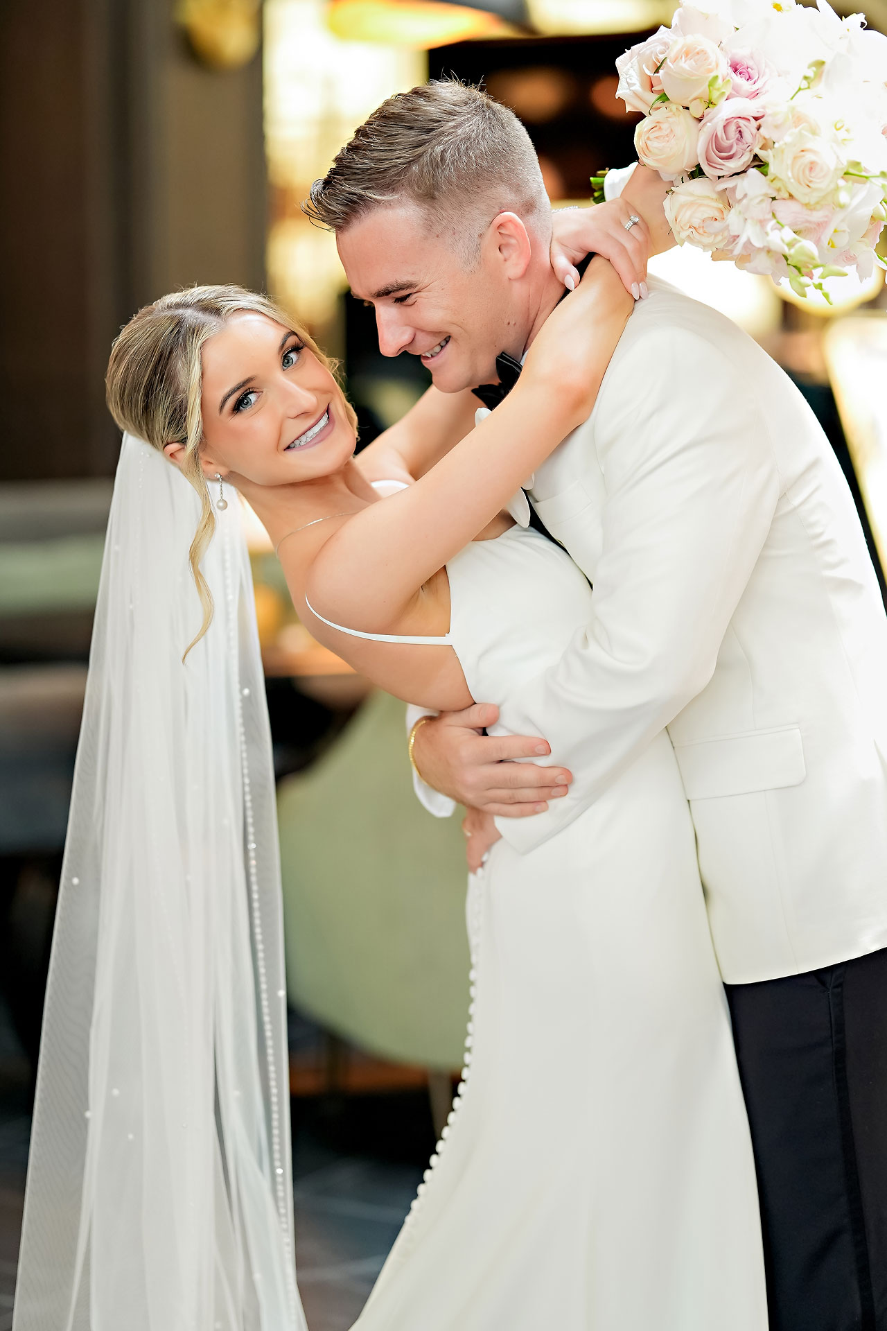 Lauren Colin Crowne Plaza Union Station Grand Hall Indianapolis Wedding 124