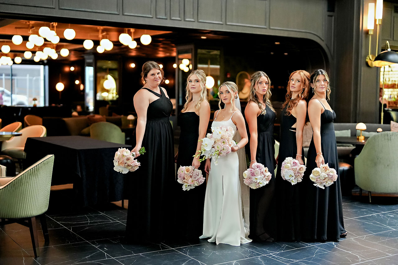 Lauren Colin Crowne Plaza Union Station Grand Hall Indianapolis Wedding 131