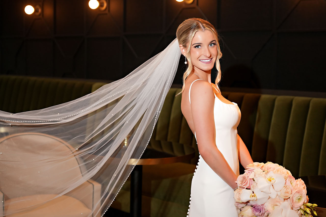 Lauren Colin Crowne Plaza Union Station Grand Hall Indianapolis Wedding 169