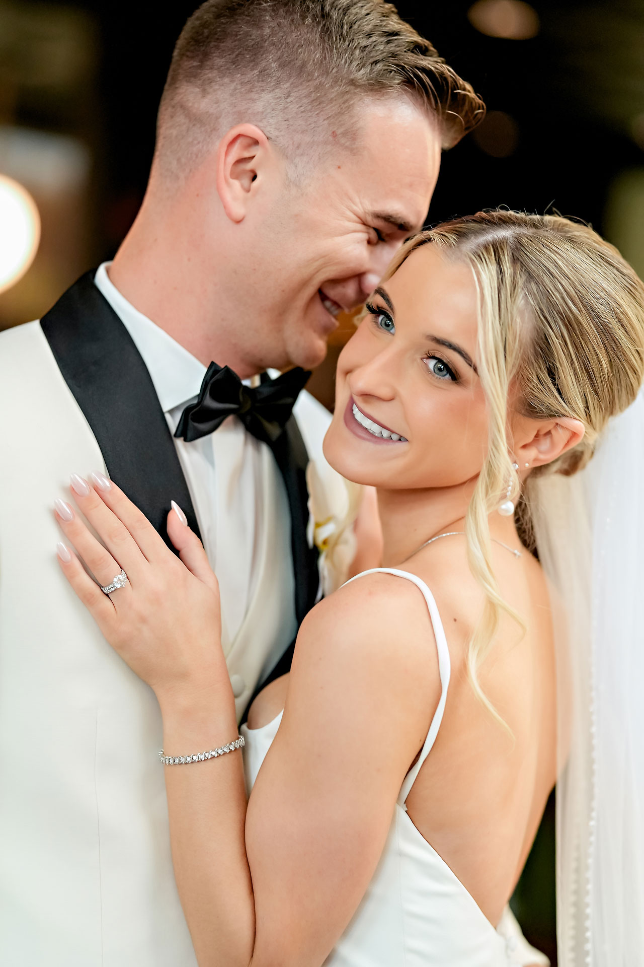 Lauren Colin Crowne Plaza Union Station Grand Hall Indianapolis Wedding 173