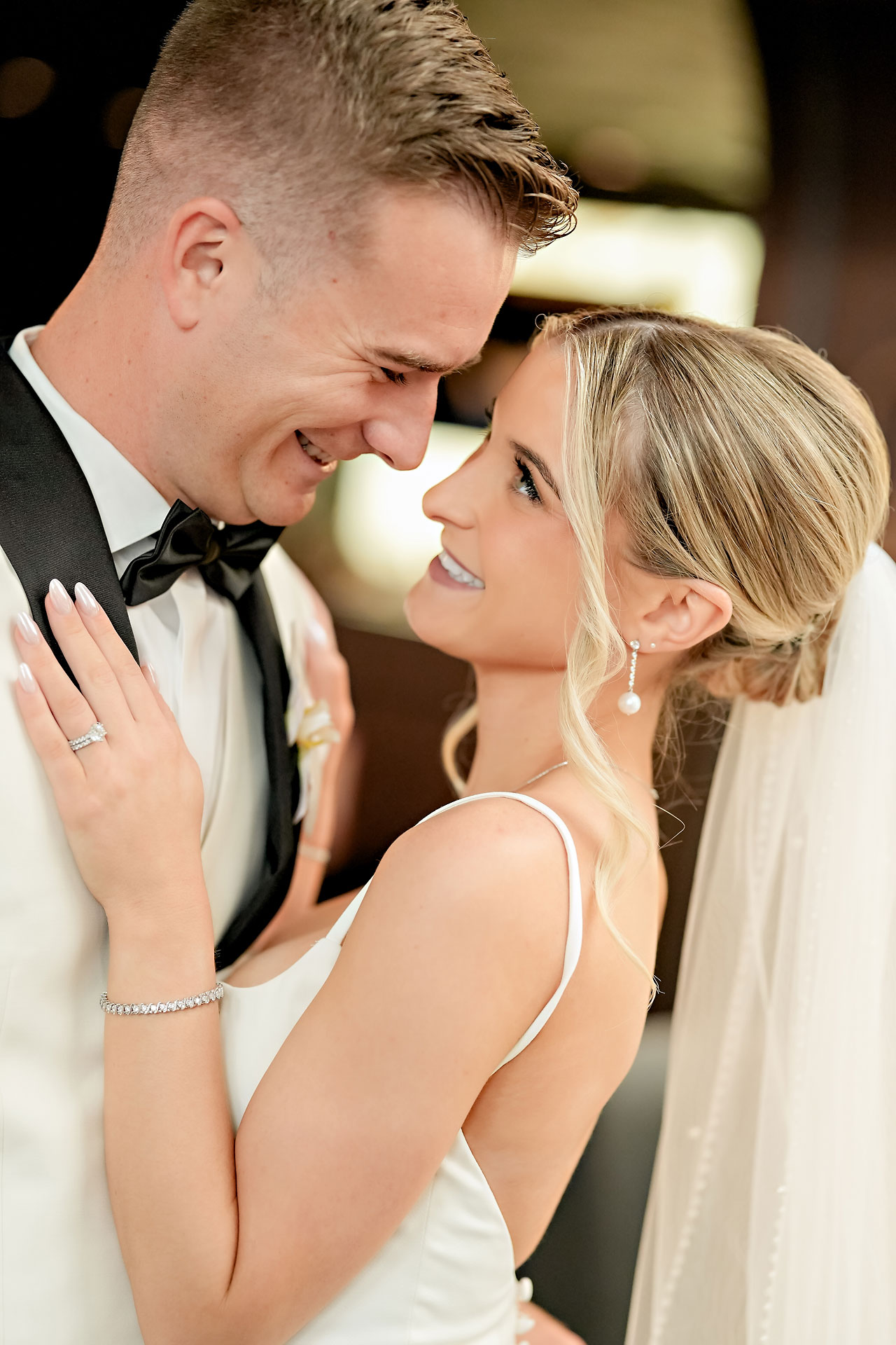 Lauren Colin Crowne Plaza Union Station Grand Hall Indianapolis Wedding 176
