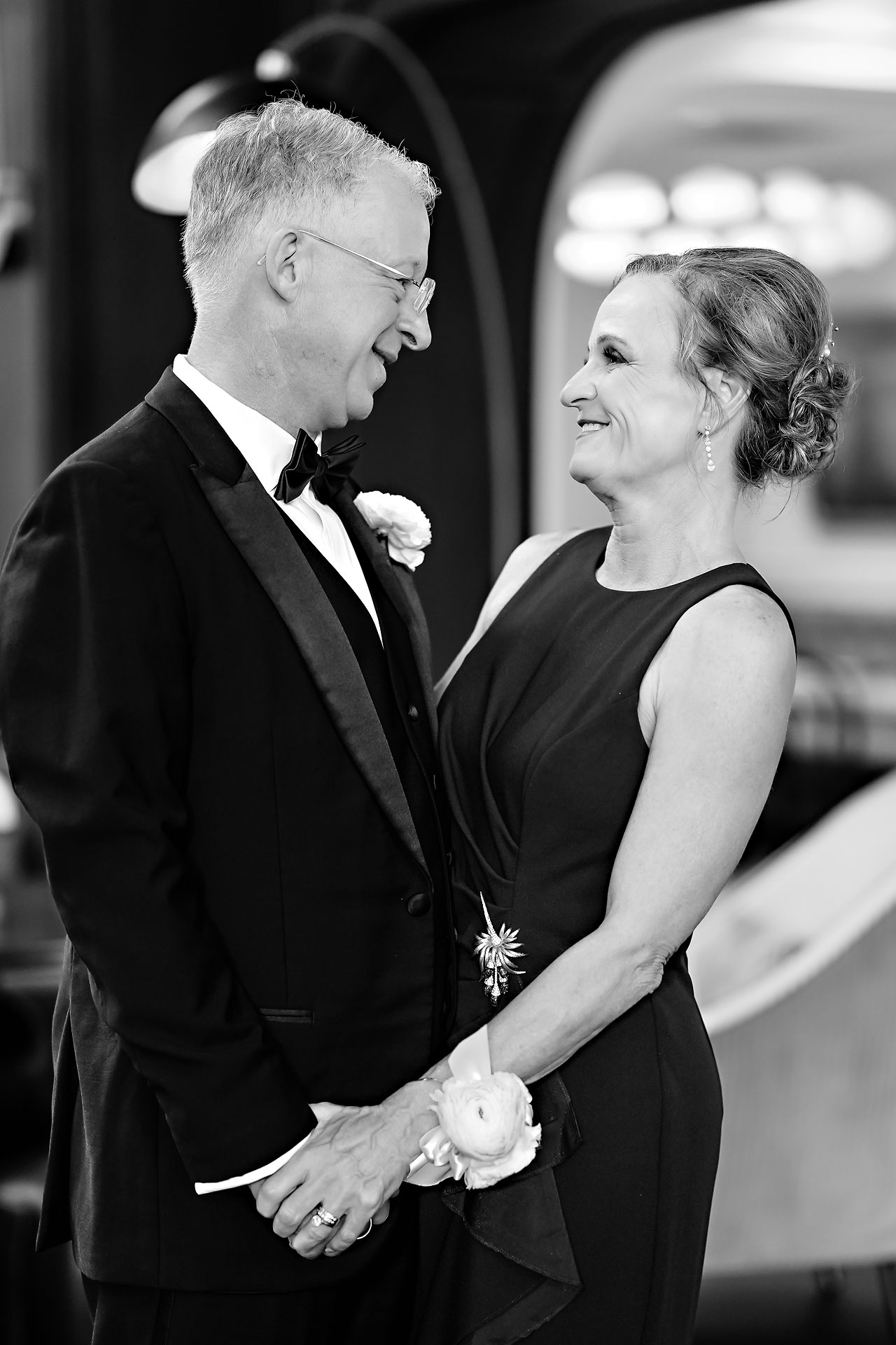 Lauren Colin Crowne Plaza Union Station Grand Hall Indianapolis Wedding 178