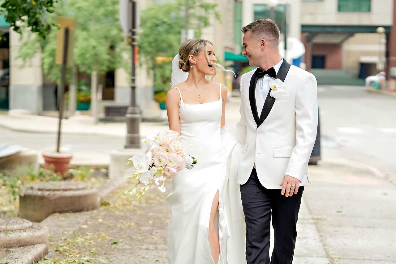 Lauren Colin Crowne Plaza Union Station Grand Hall Indianapolis Wedding 197