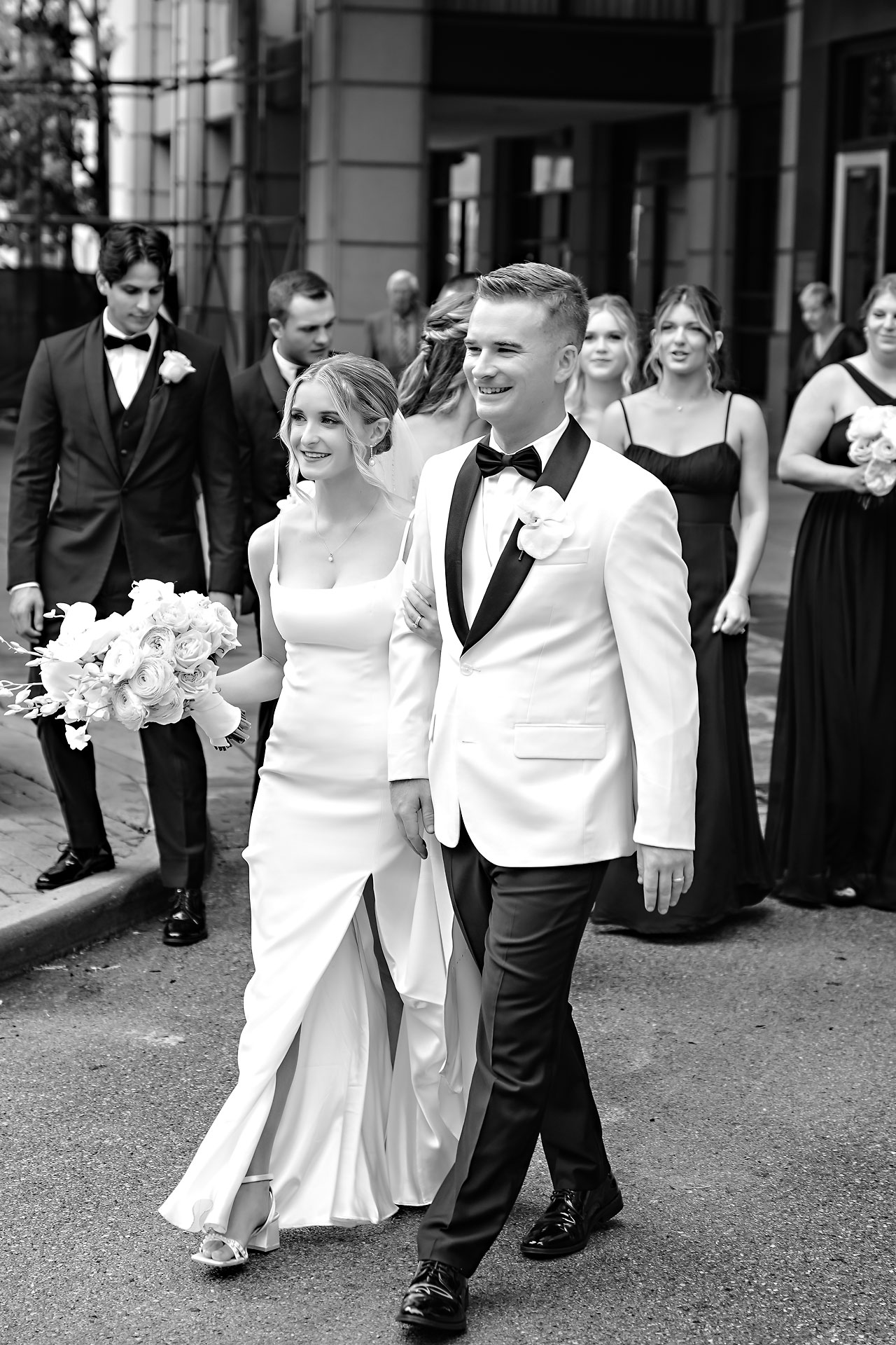 Lauren Colin Crowne Plaza Union Station Grand Hall Indianapolis Wedding 201