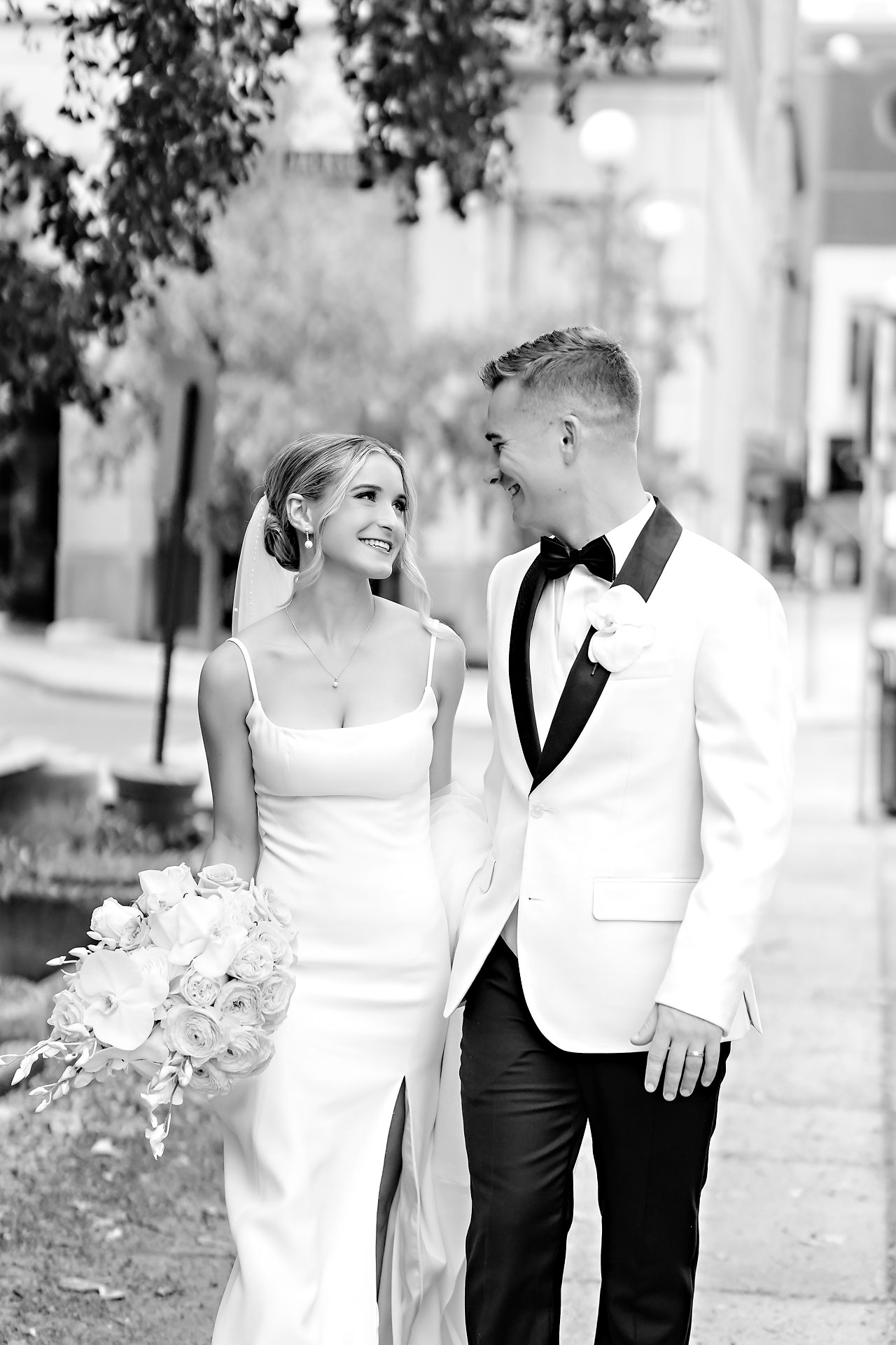 Lauren Colin Crowne Plaza Union Station Grand Hall Indianapolis Wedding 212