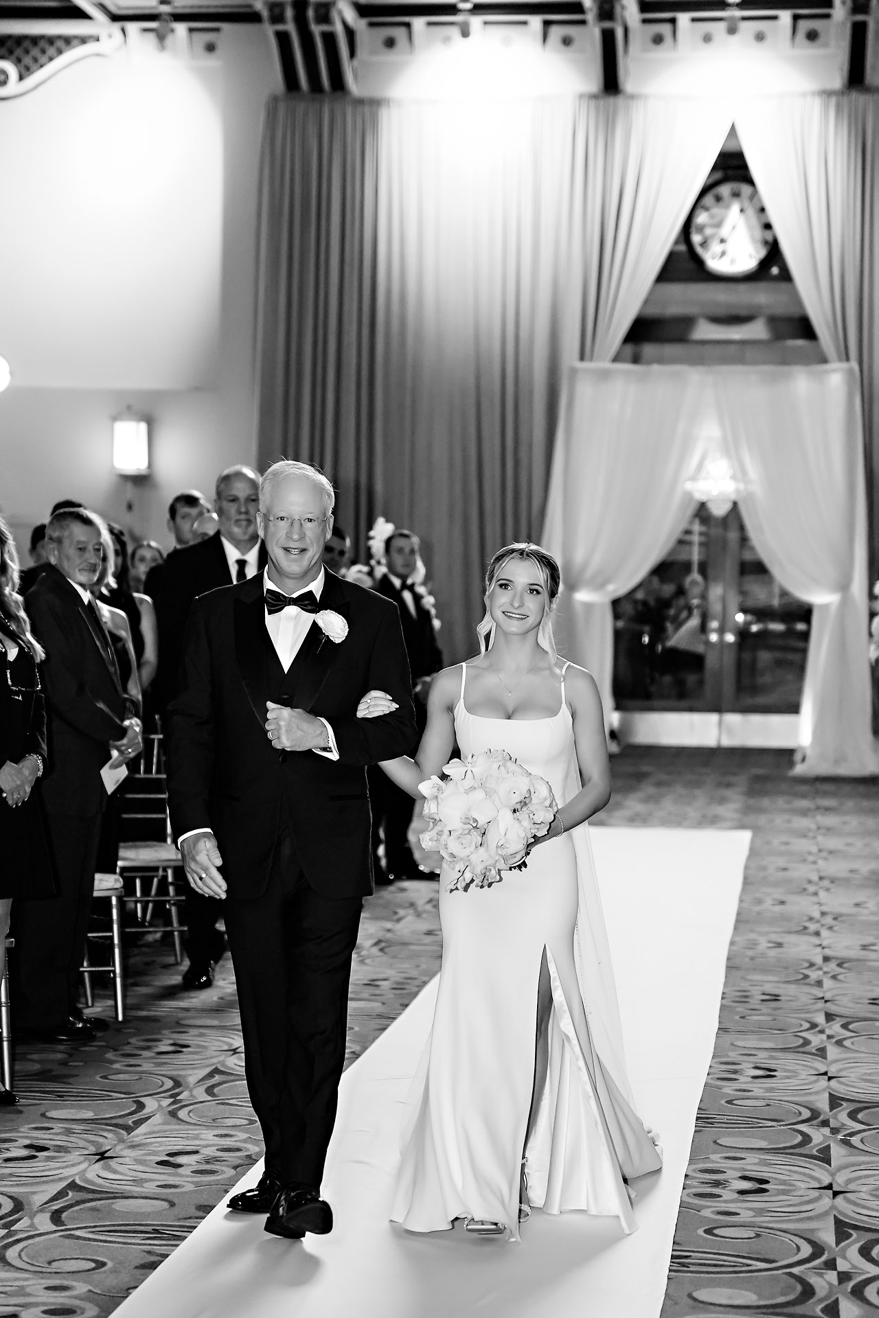Lauren Colin Crowne Plaza Union Station Grand Hall Indianapolis Wedding 227
