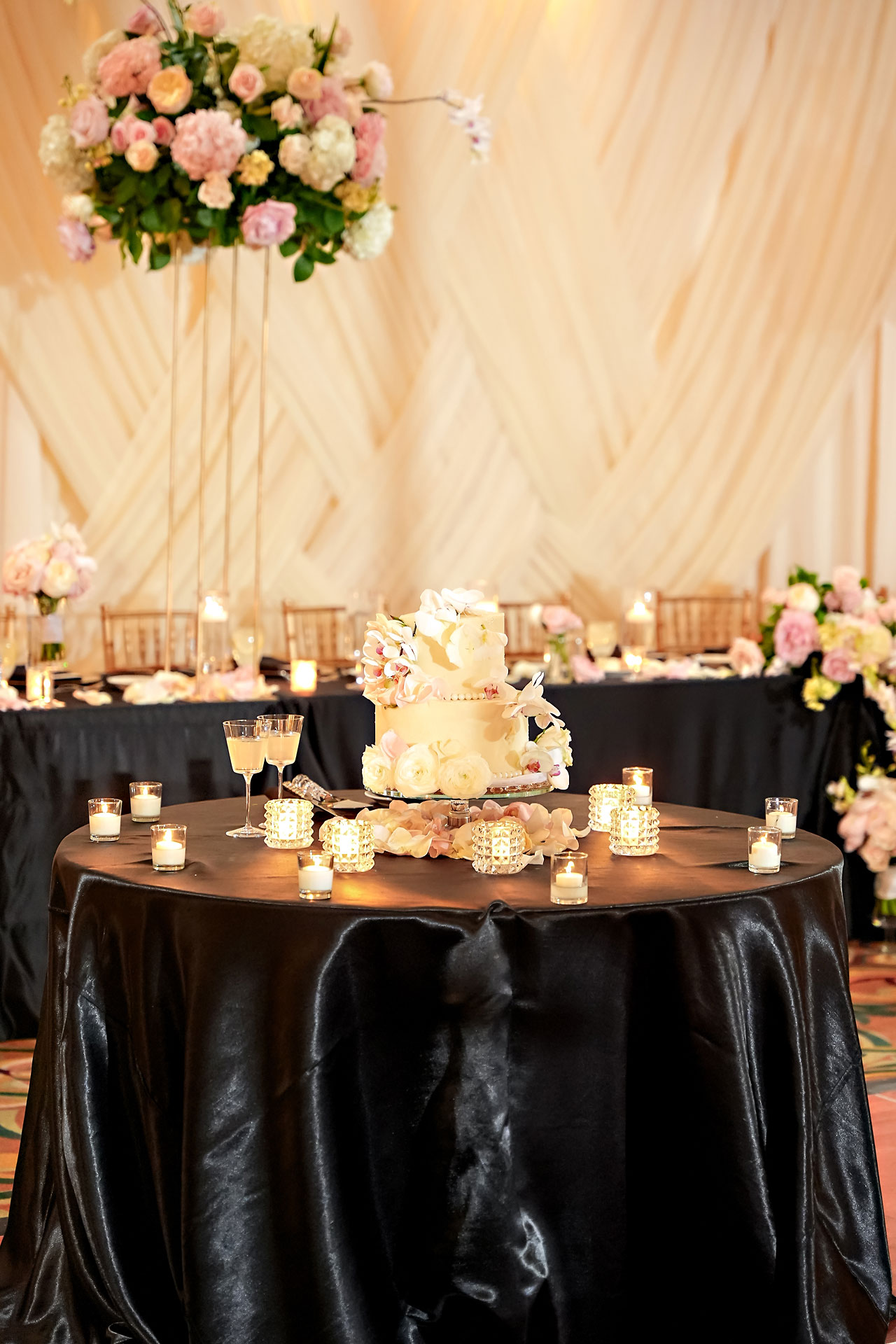 Lauren Colin Crowne Plaza Union Station Grand Hall Indianapolis Wedding 268
