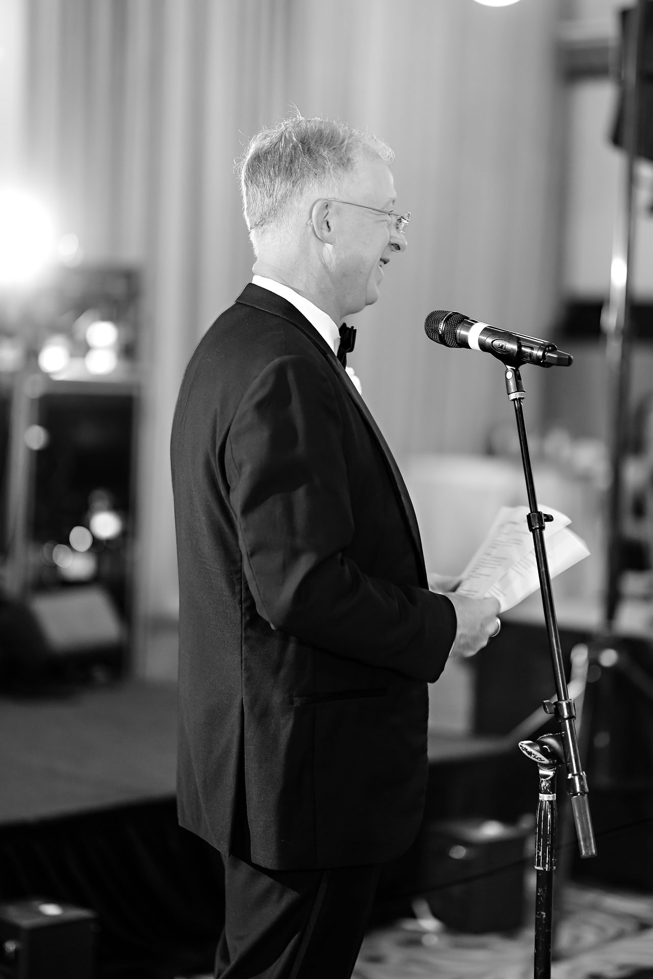 Lauren Colin Crowne Plaza Union Station Grand Hall Indianapolis Wedding 291