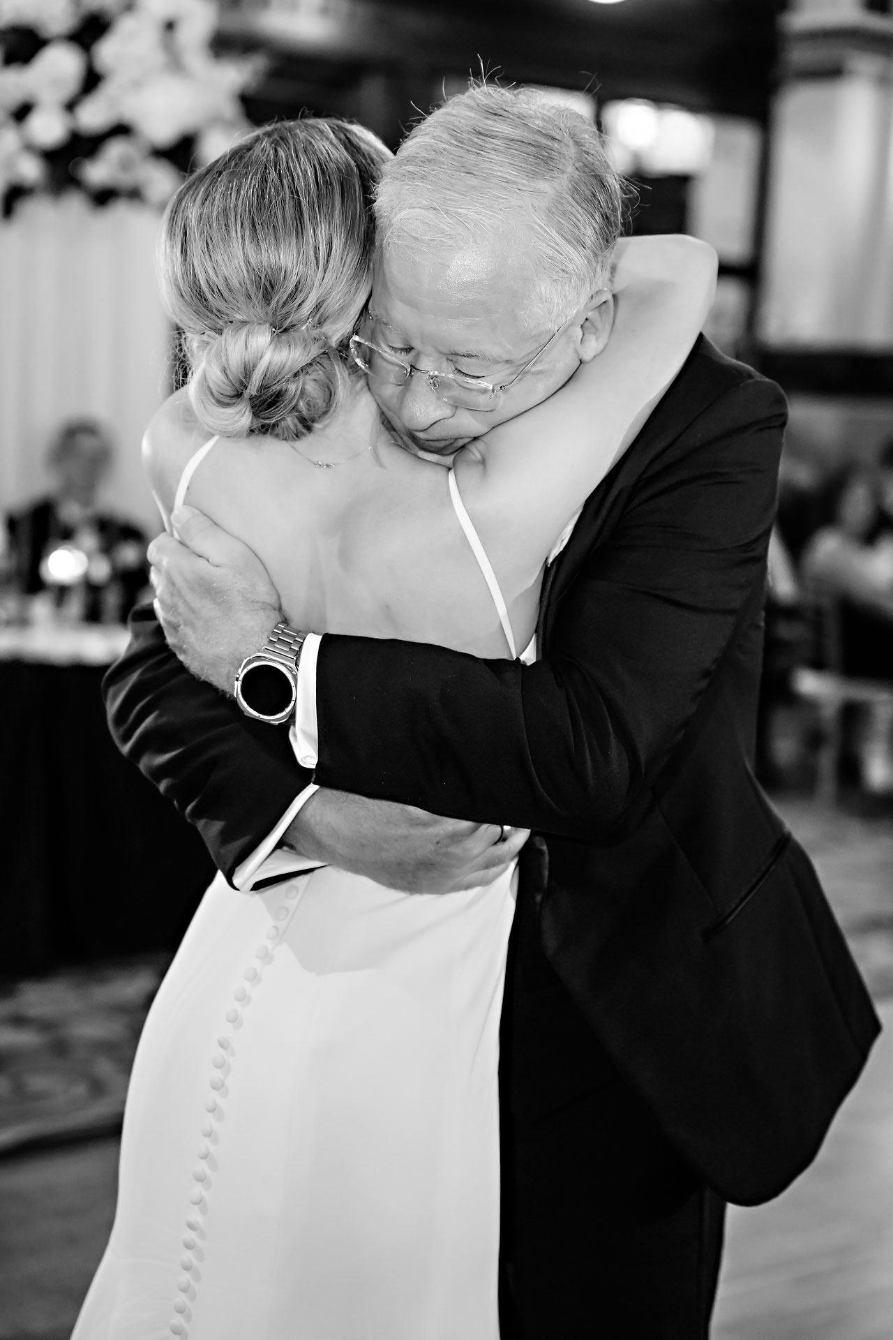 Lauren Colin Crowne Plaza Union Station Grand Hall Indianapolis Wedding 304