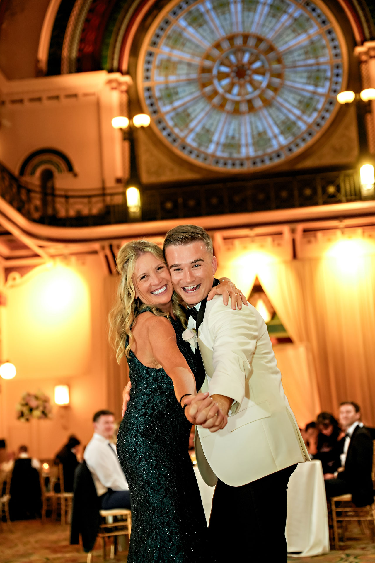 Lauren Colin Crowne Plaza Union Station Grand Hall Indianapolis Wedding 307