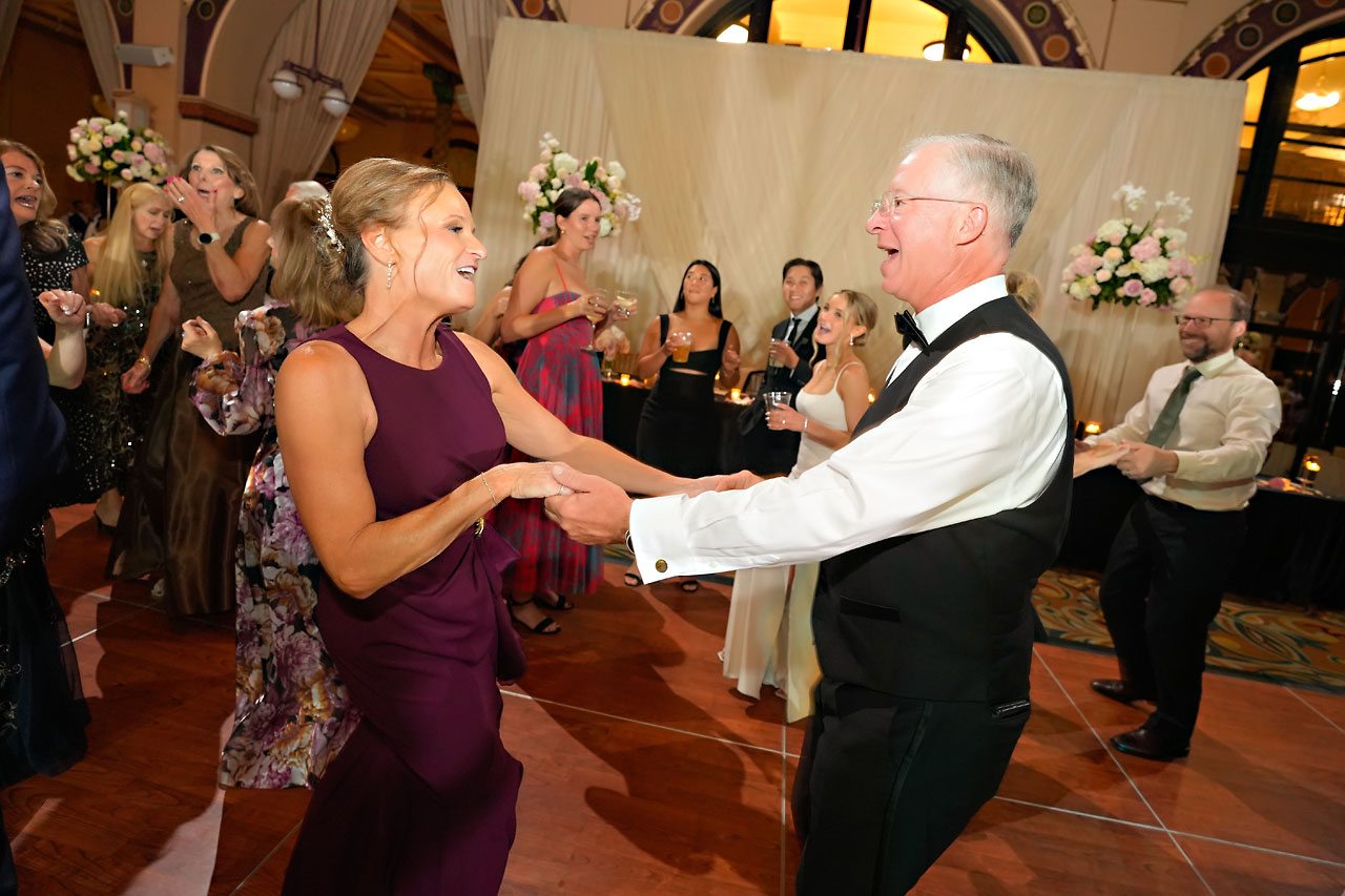 Lauren Colin Crowne Plaza Union Station Grand Hall Indianapolis Wedding 324