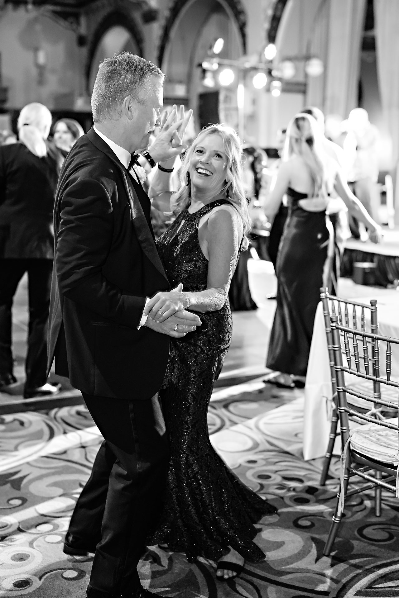 Lauren Colin Crowne Plaza Union Station Grand Hall Indianapolis Wedding 330