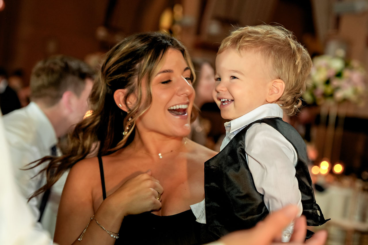 Lauren Colin Crowne Plaza Union Station Grand Hall Indianapolis Wedding 349