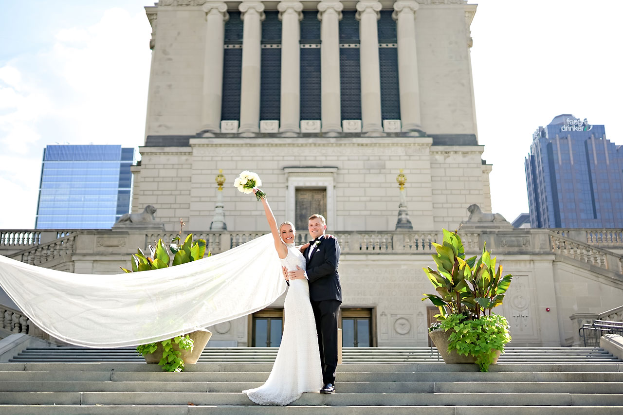 EMILY + JACK | COLUMBIA CLUB INDIANAPOLIS WEDDING