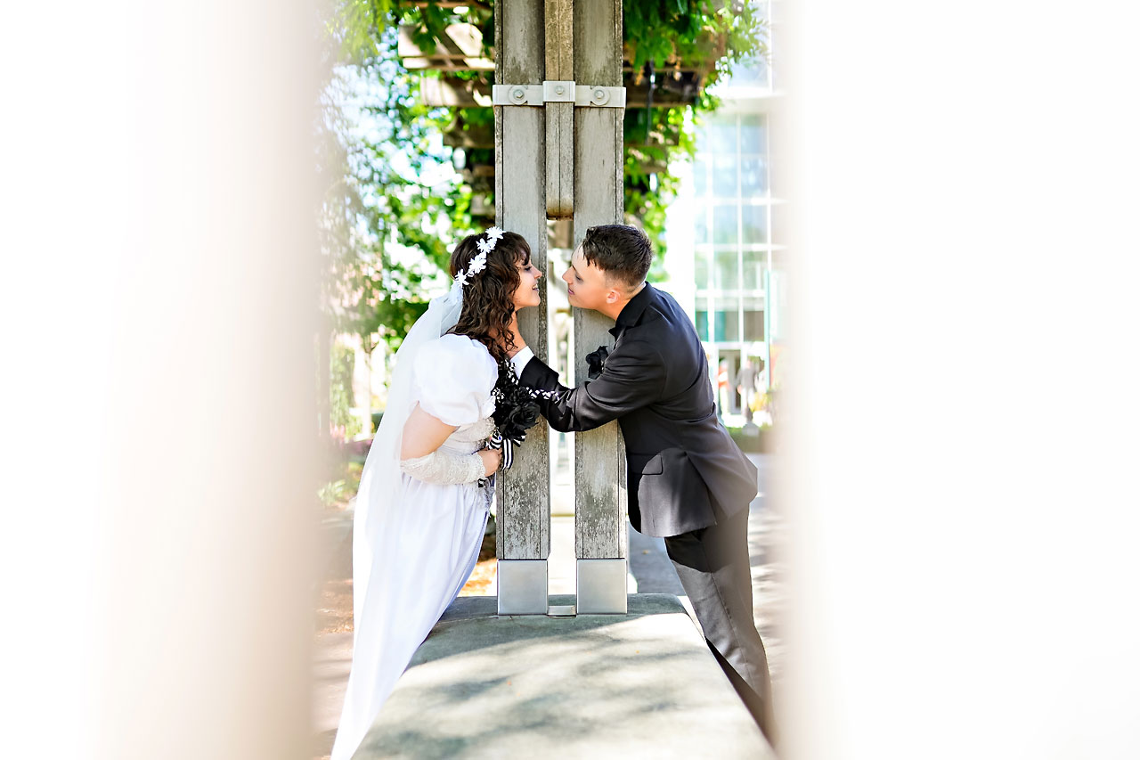 MEAH + CHASE | INDIANAPOLIS ZOO BEETLEJUICE THEMED WEDDING