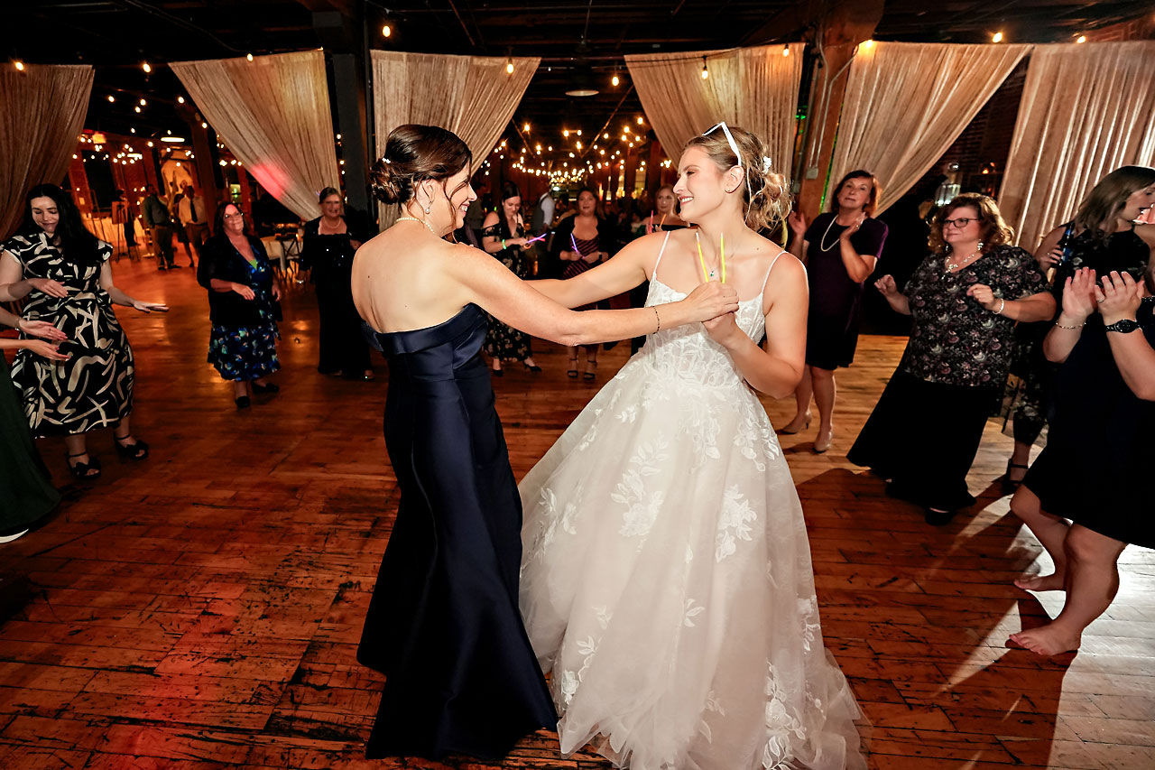 Elaine Michael Immaculate Heart of Mary Heirloom Indianapolis Wedding 0302
