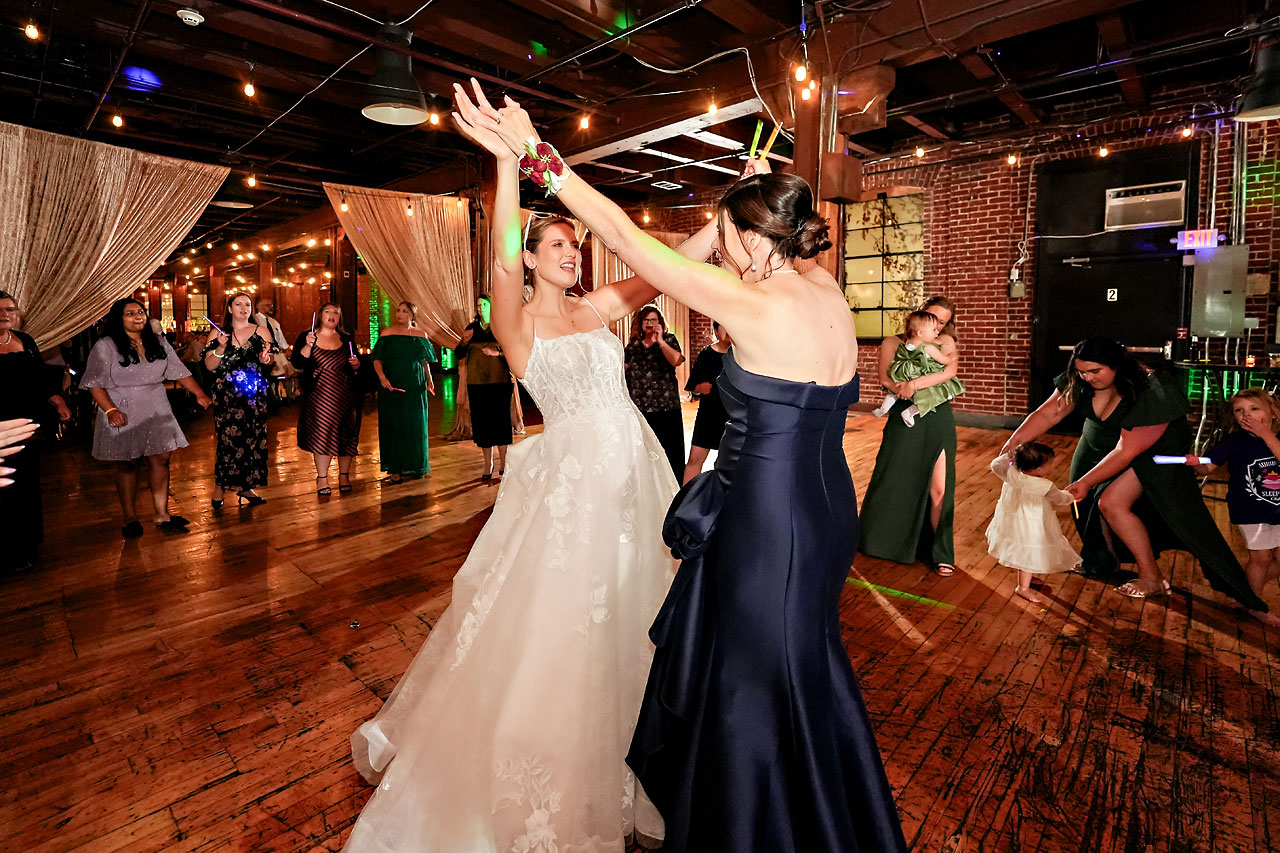 Elaine Michael Immaculate Heart of Mary Heirloom Indianapolis Wedding 0304