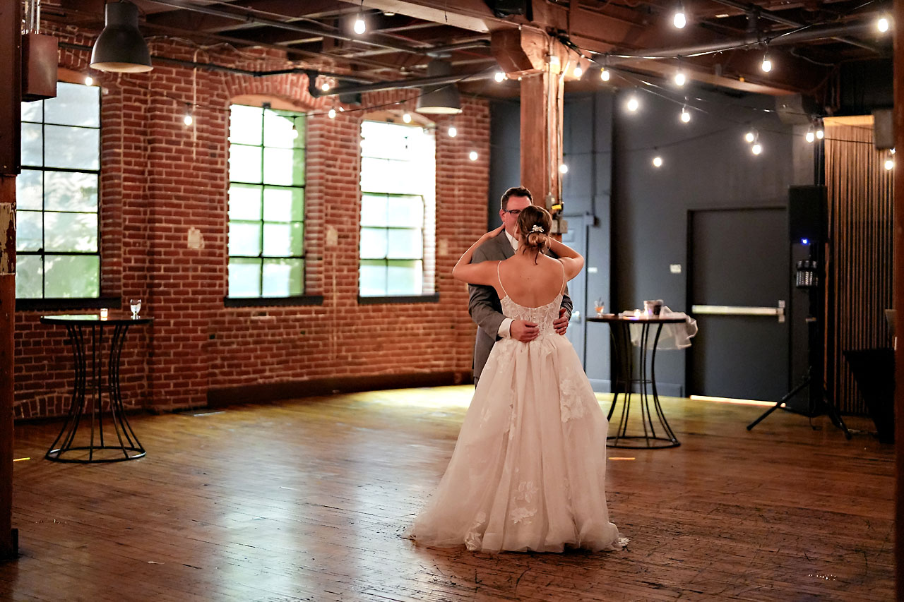 Elaine Michael Immaculate Heart of Mary Heirloom Indianapolis Wedding 0333