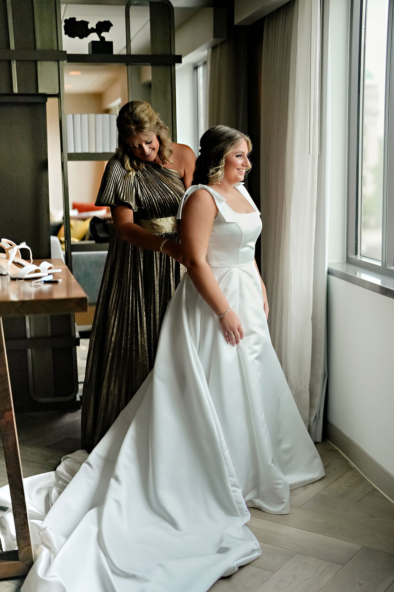 Maria Connor North United Methodist Indiana Roof Ballroom Indianapolis Wedding 032